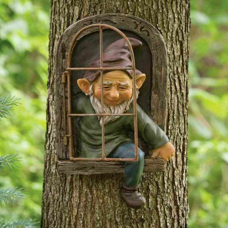 Naughty Garden Statue Elf Go O - đánh giá và giá Home Bargains